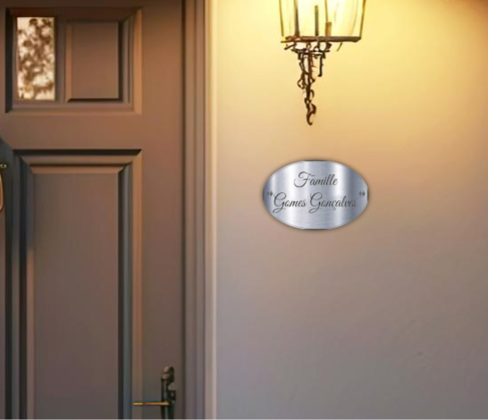 Plaque de Maison Ovale Personnalisée – Numéro et Nom