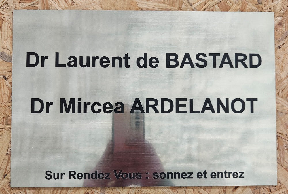 Plaque Professionnelle 300x200mm PVC Adhesive 1.6mm 12 couleurs disponibles - PlaquesAgraver.fr
