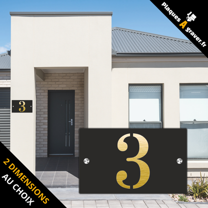 Plaque numéro de maison Premium S1 Mini noir sur fond or à fixer avec entretoises – découpe du numéro effet 3D – fabrication Plaques à Graver